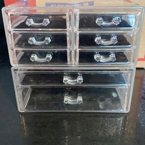 Acrylic makeup organizer